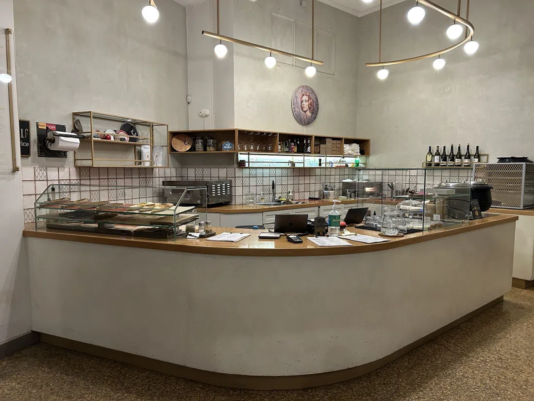 Feyrouz, Athens