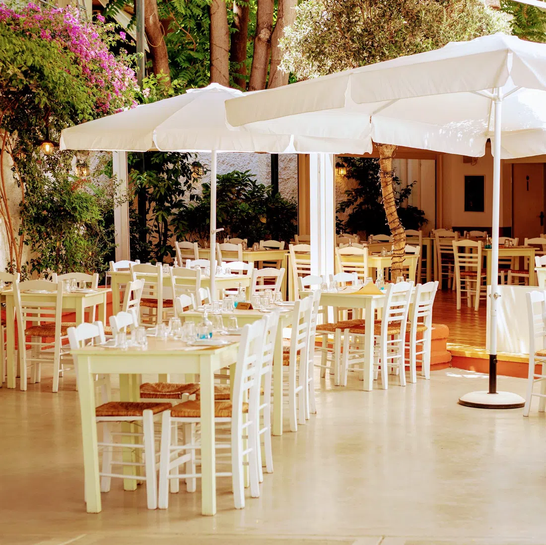 Vyrinis, Athens
